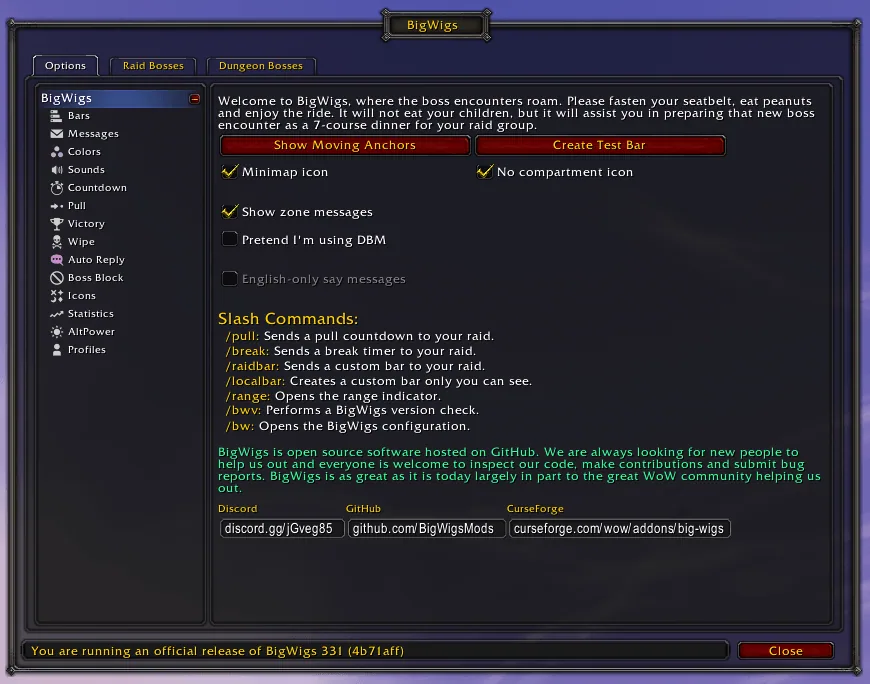 The BigWigs options window with the tabs Options, Raid Bosses and Dungeon Bosses, the settings list on the left and the slash command list.